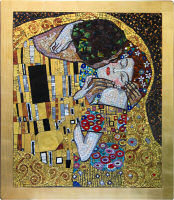 The gold of the mosaic is made of a thin white or yellow 24-carat gold leaf, between two glasses